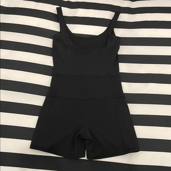 Vuori jumpsuit. XS. Never worn. - Picture 2 of 6